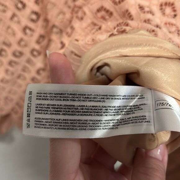 Keepsake the Label Bridges Lace Handkerchief Mini Dress Blush Size Large - Picture 4 of 8